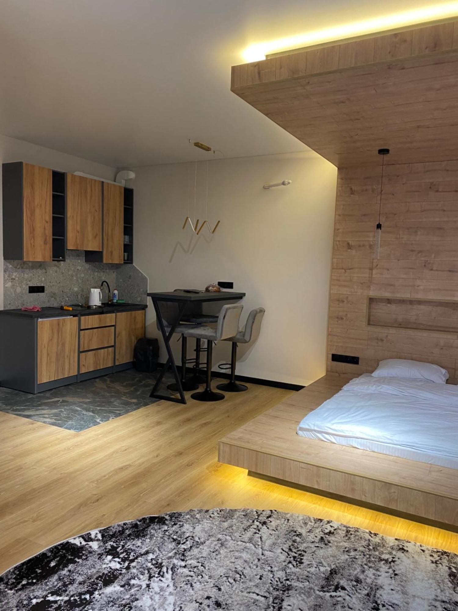 Discovery Garden Apartments Khmelʼnytsʼkyy Екстериор снимка