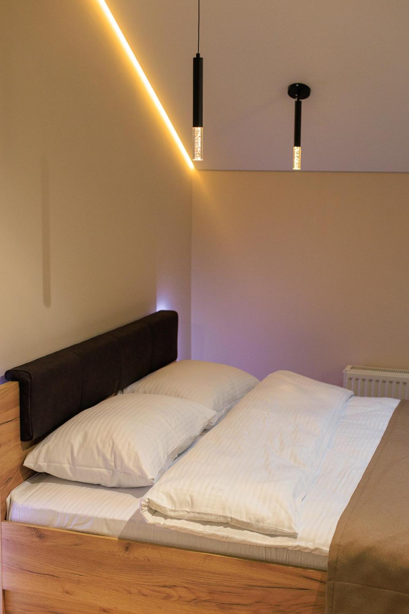 Discovery Garden Apartments Khmelʼnytsʼkyy Екстериор снимка