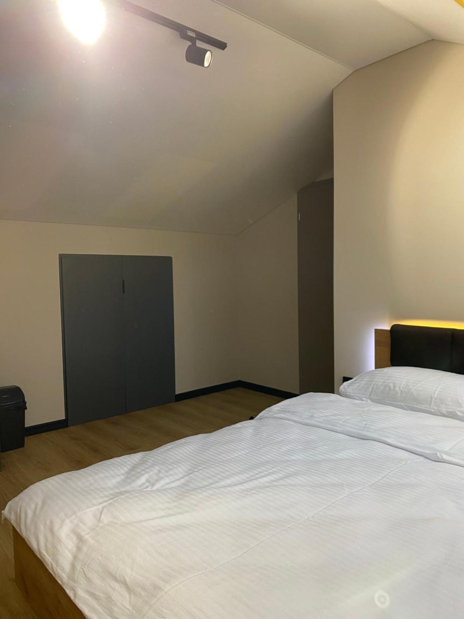 Discovery Garden Apartments Khmelʼnytsʼkyy Екстериор снимка