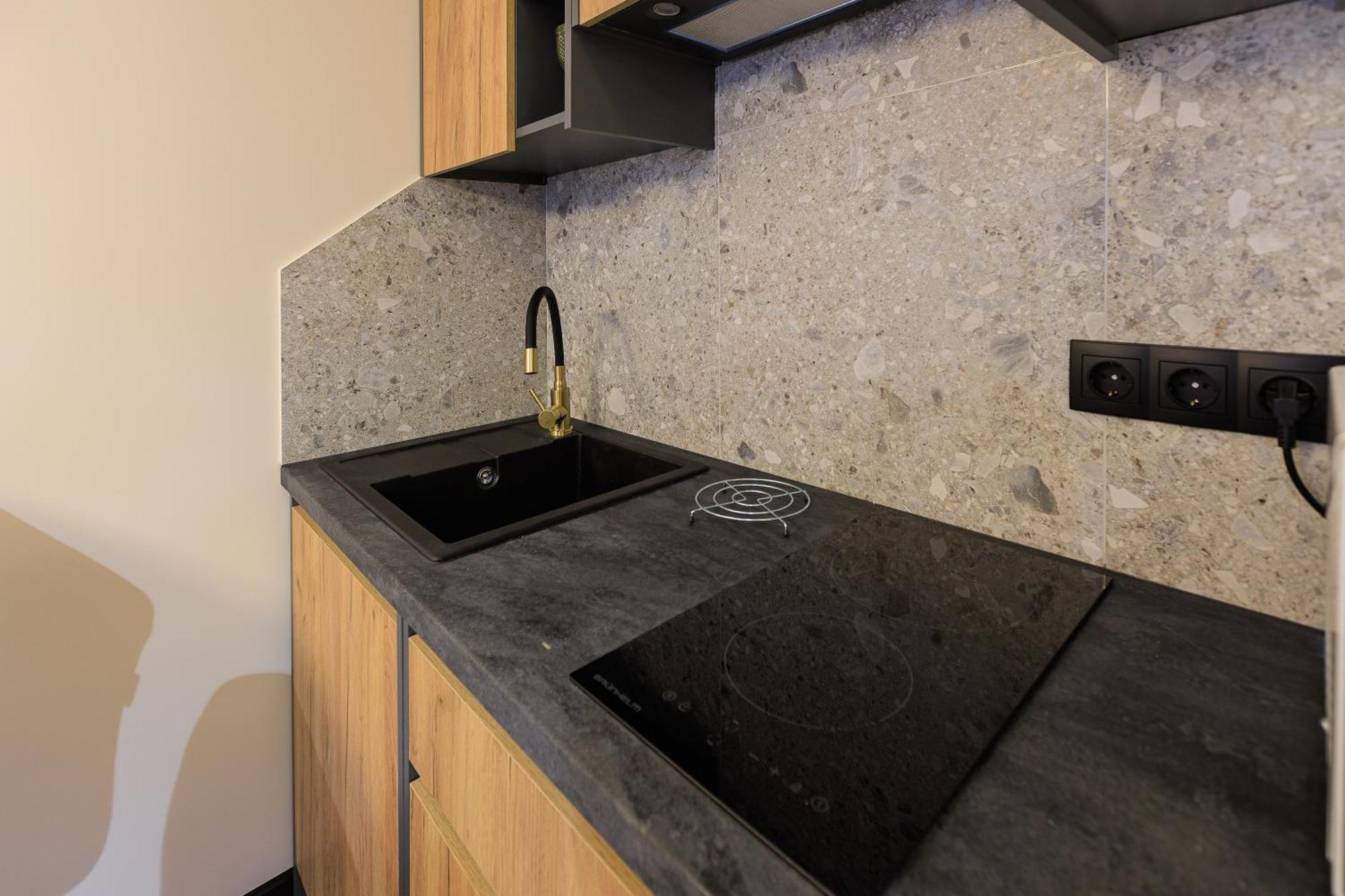 Discovery Garden Apartments Khmelʼnytsʼkyy Екстериор снимка